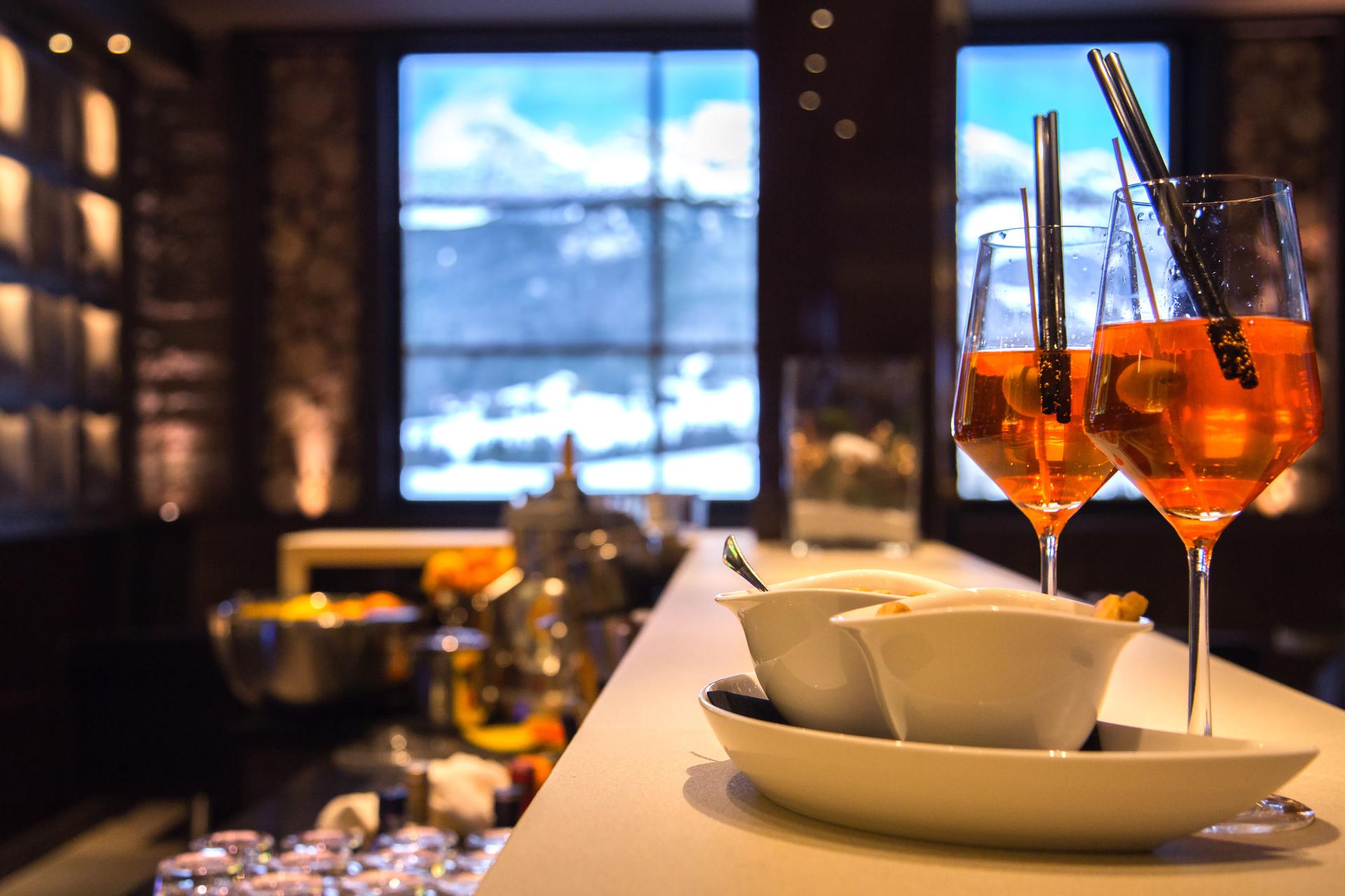 aperol-spritz-at-mountain-bar