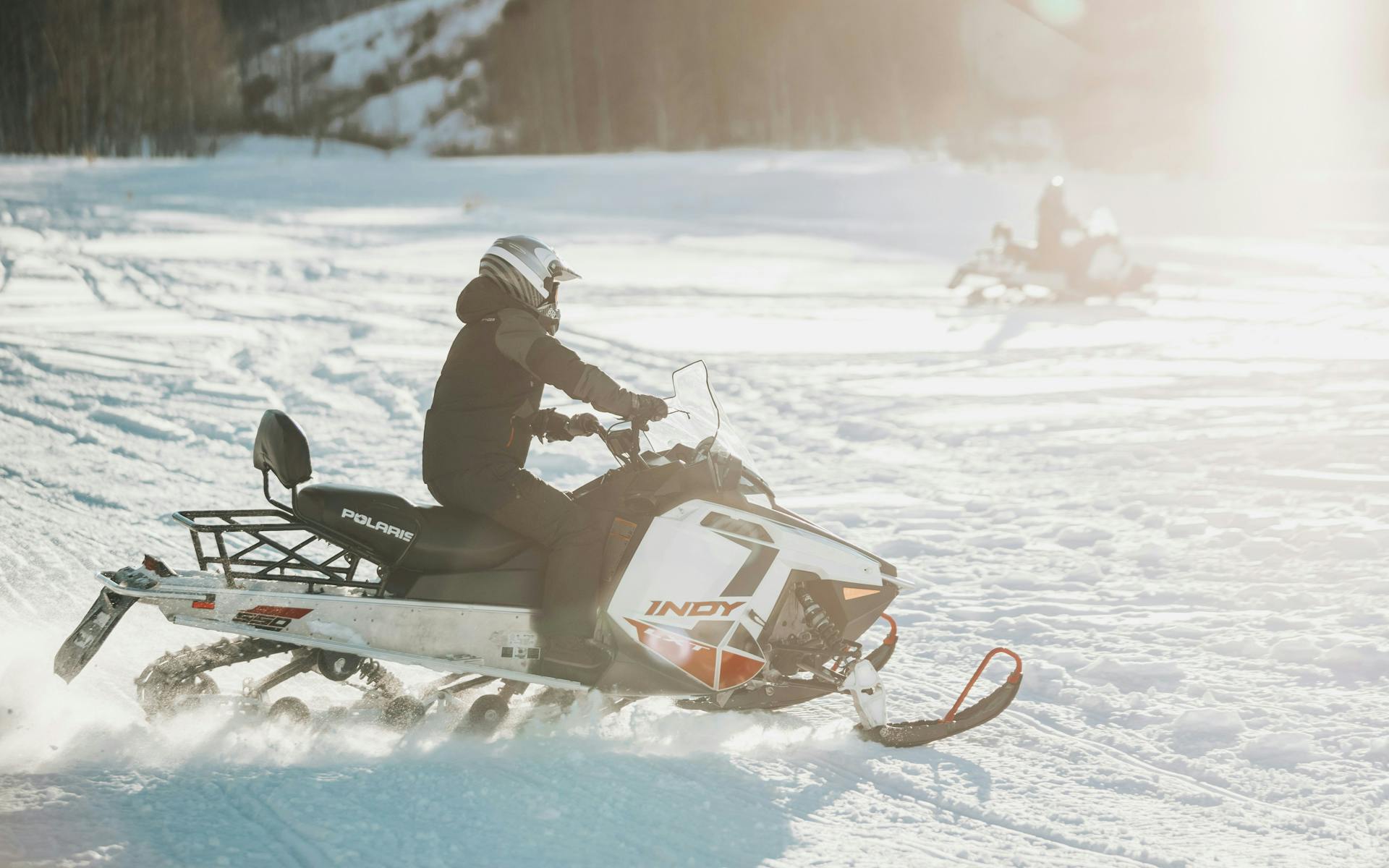 Snowmobile-friends-having-fun