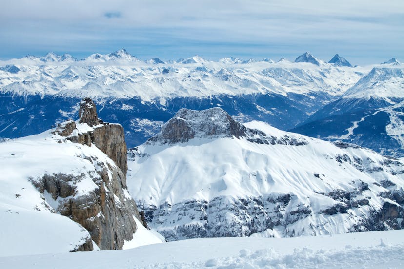 Les Diablerets ski resort mountains