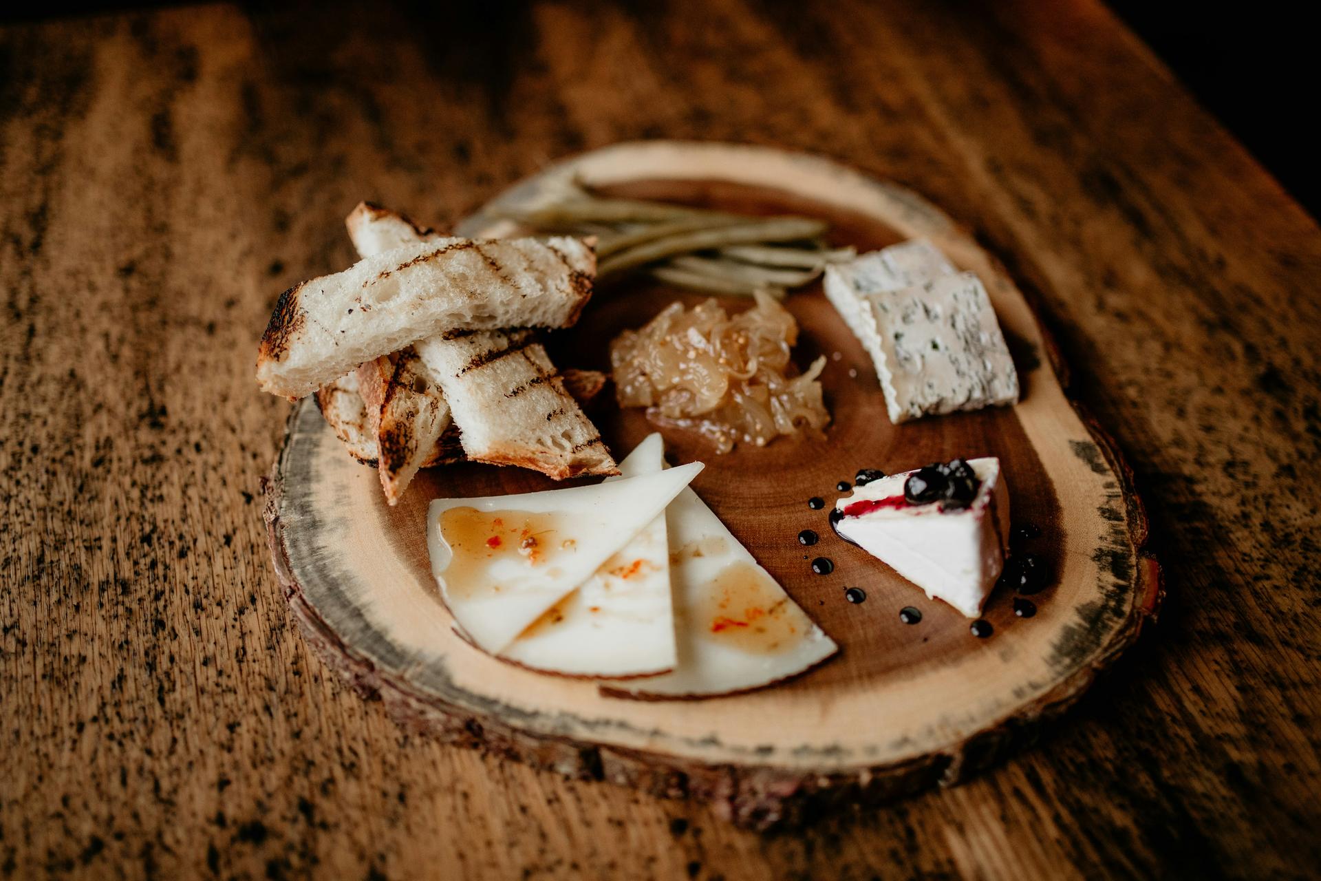 charcuterie-board-in-french-restaurant